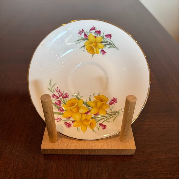 Delphine English Tea Cup and Saucer Set - Daffodils - Picture 3 of 5